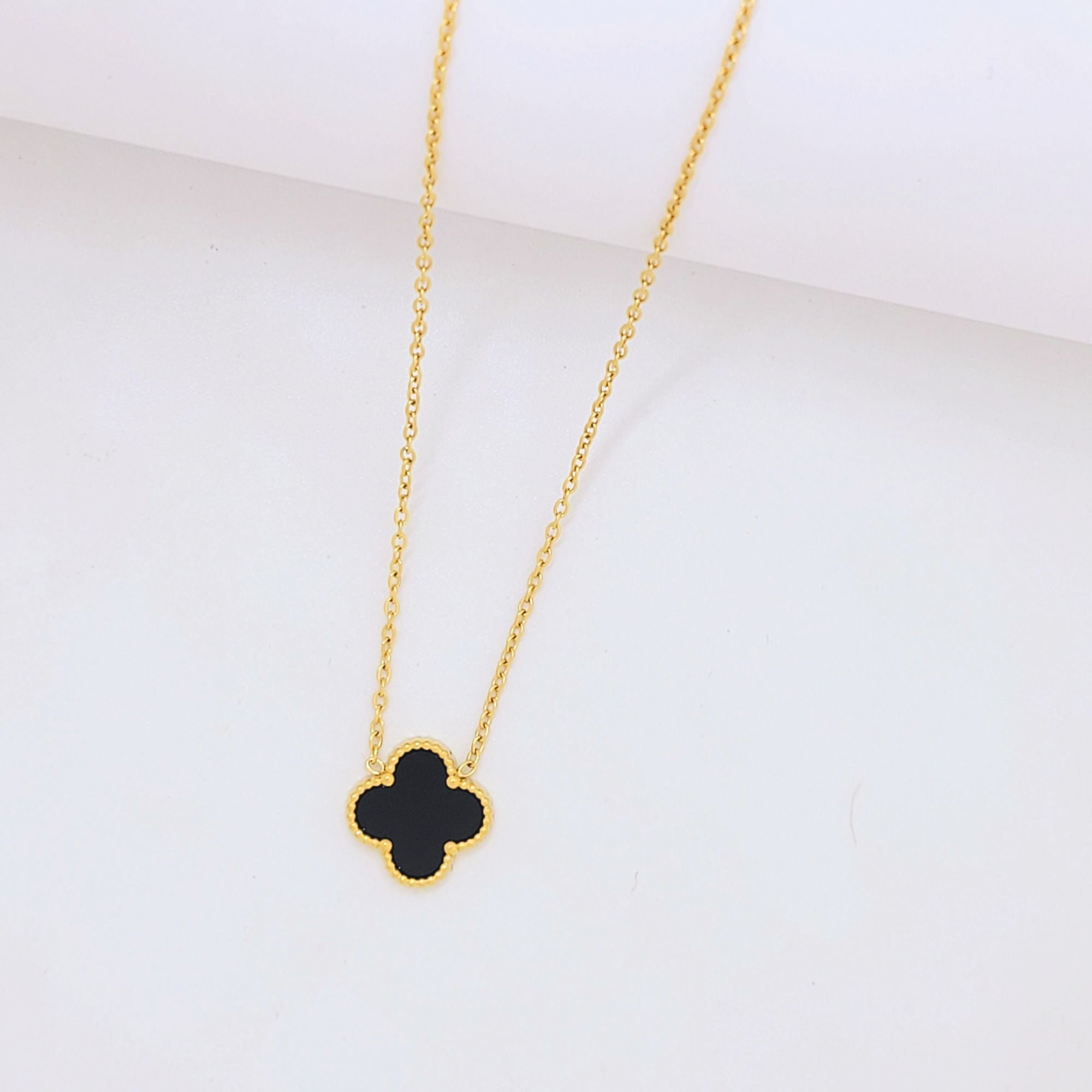 Clover charm necklace
