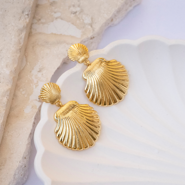 Golden shell earrings