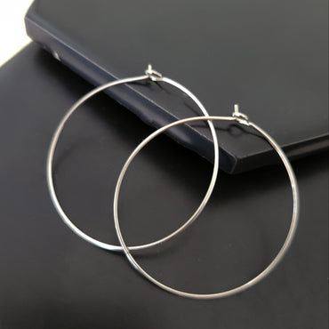 Minimalist silver hoop earrings